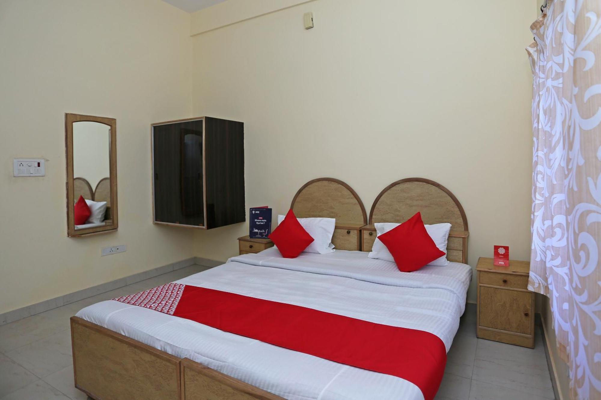 Collection O Sahani Guest House Rāmnagar Eksteriør bilde